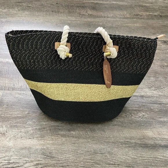 Sun N’ Sand Tote - Picture 1 of 4